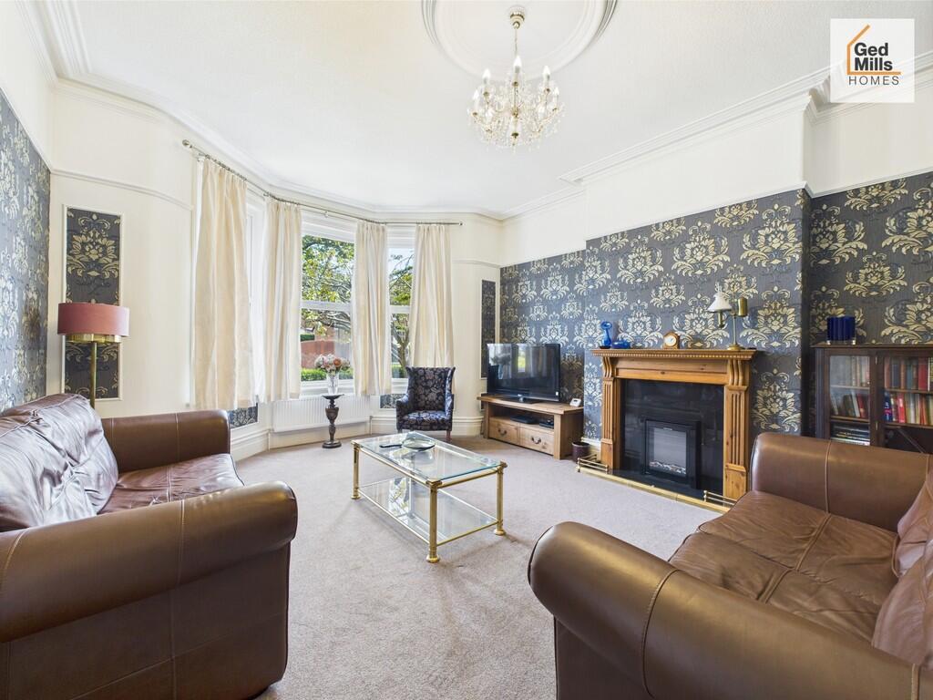 CAM04261G0-PR0044...