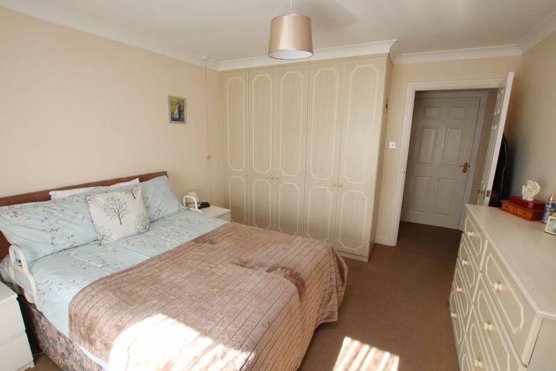 Bed photo 1