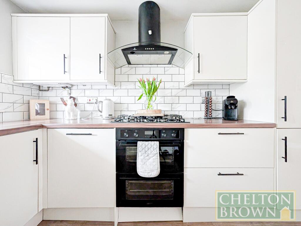 Kitchen &amp; Diner