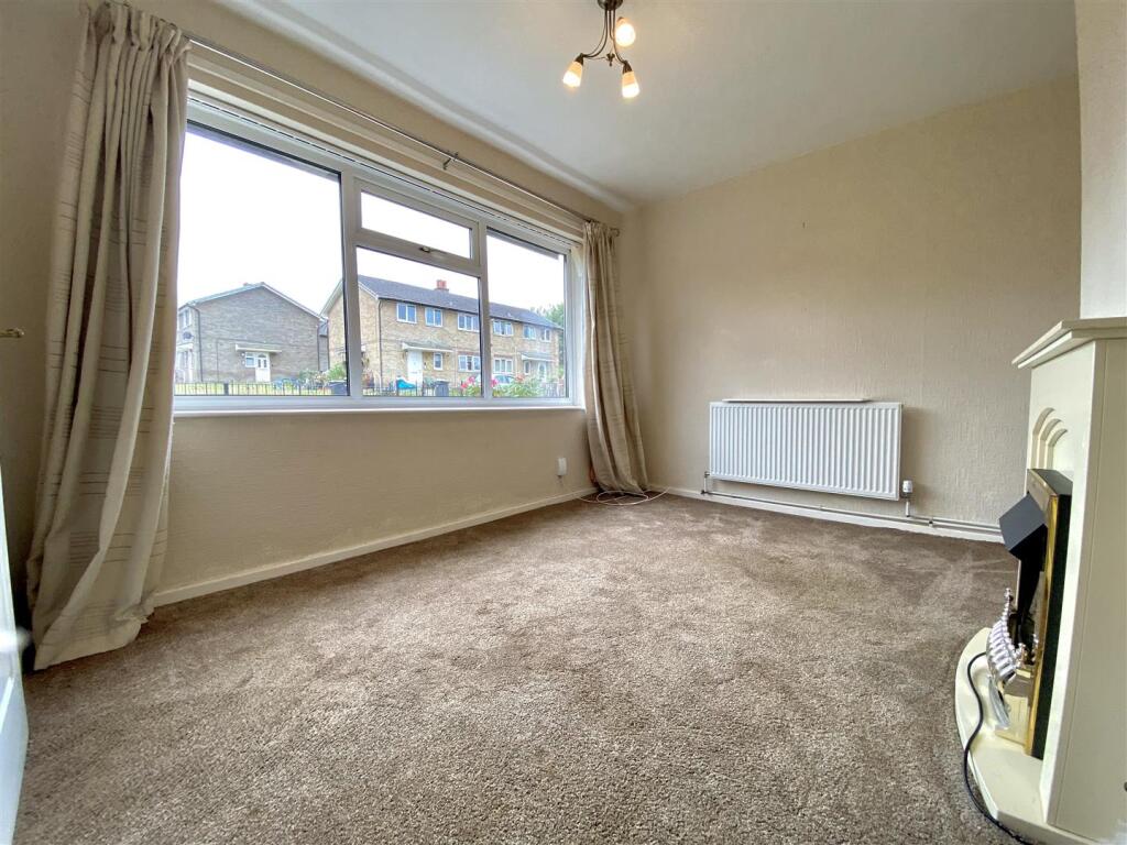 Bramleys Estate Agents - Foxroyd Lane - Dewsbury (