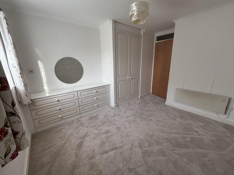 Bedroom x 3