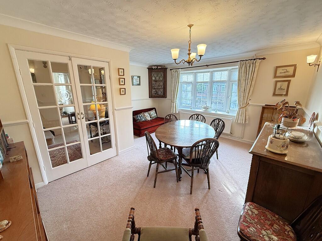 DINING ROOM 1
