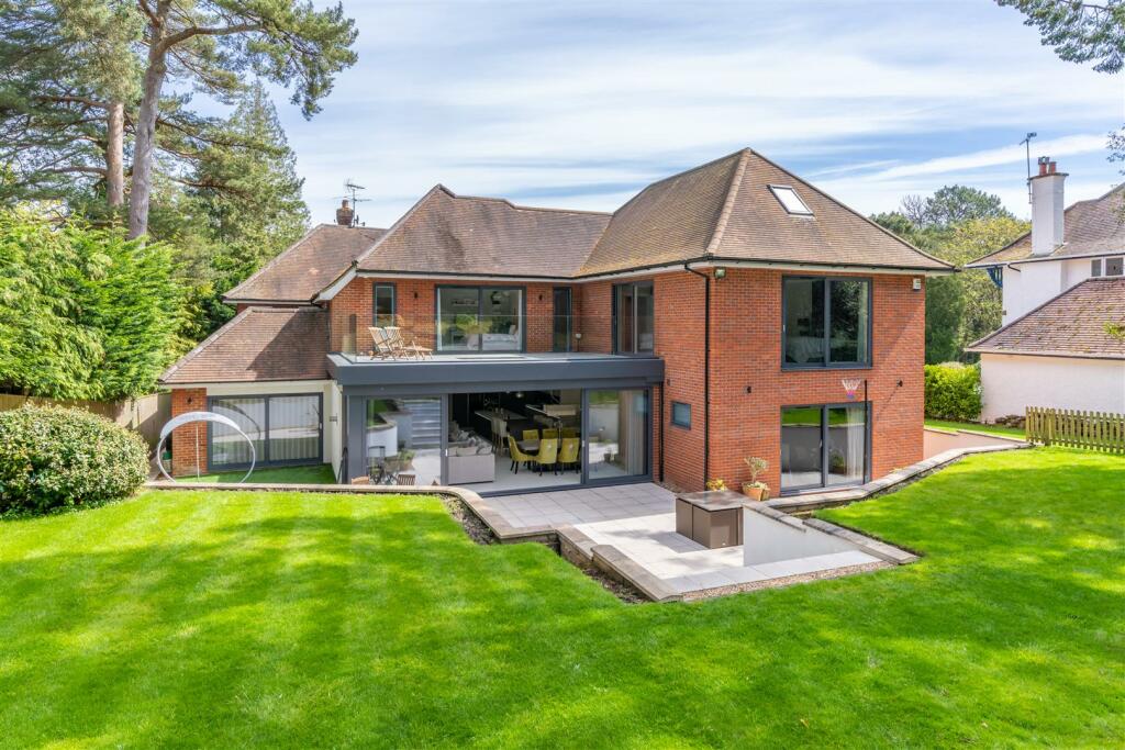 Brackendale, 15 Leicester Road