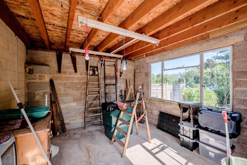 Flat 4 78 Lower Oldfield Park BA2 3HP-16.jpg