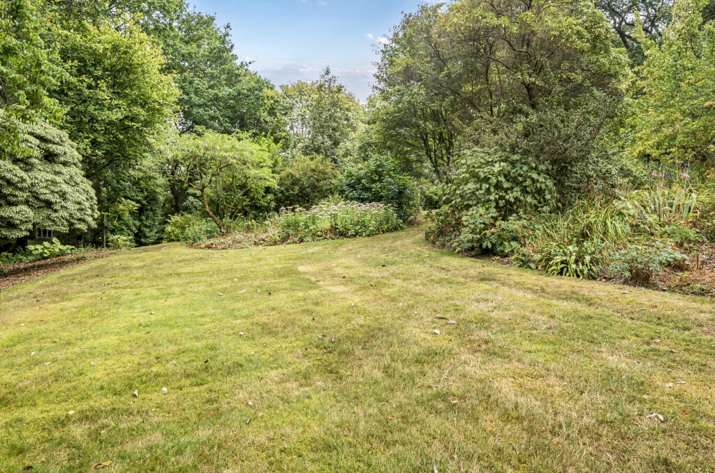 1345247-27-68af1f...