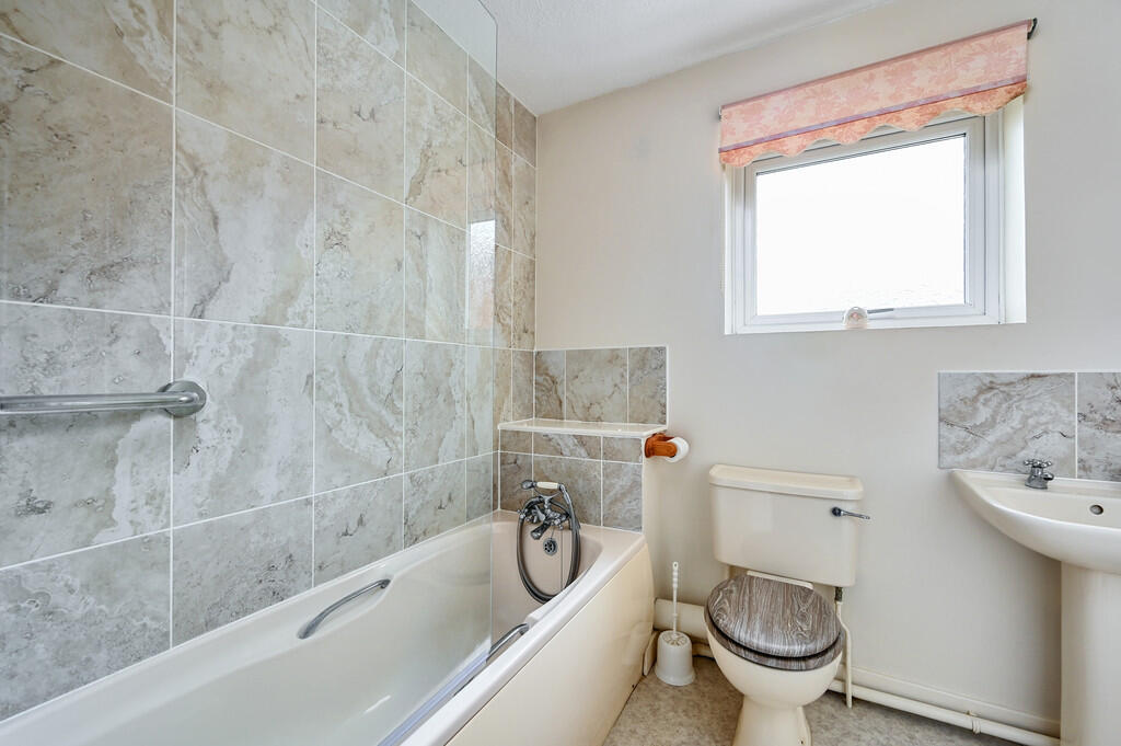 6 HILLCREST - TN3...