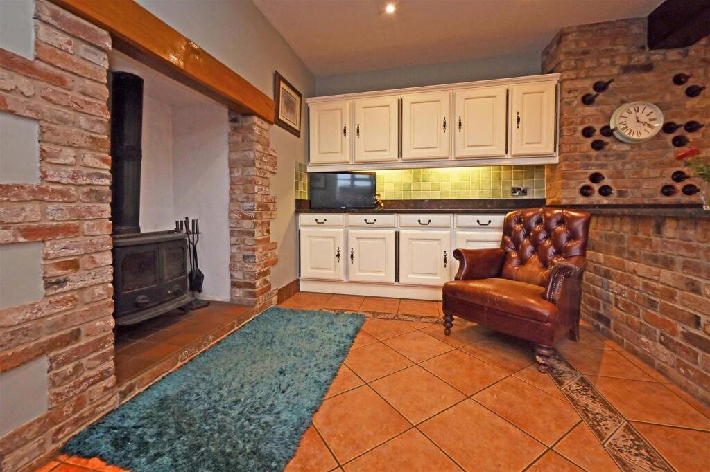 House Interior (40).JPG