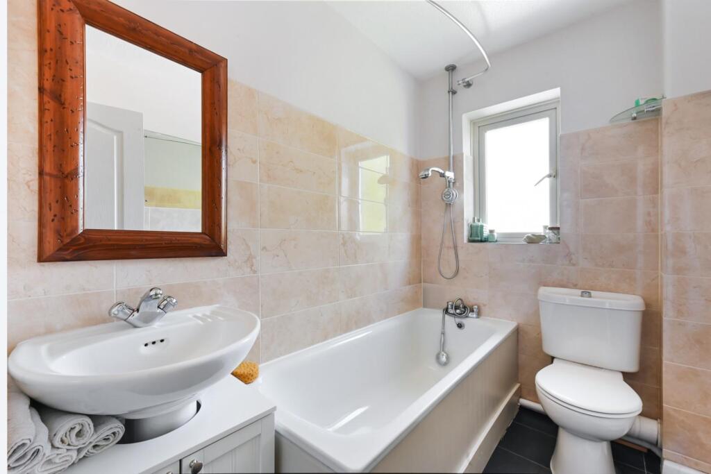 WOLSEY CLOSE (3).jpg