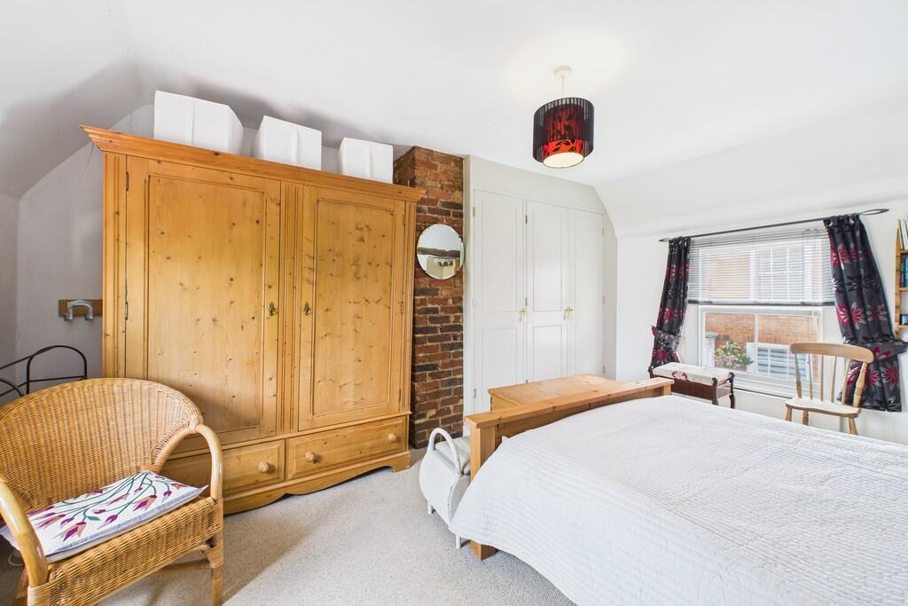 CAM01689G0-PR0488...