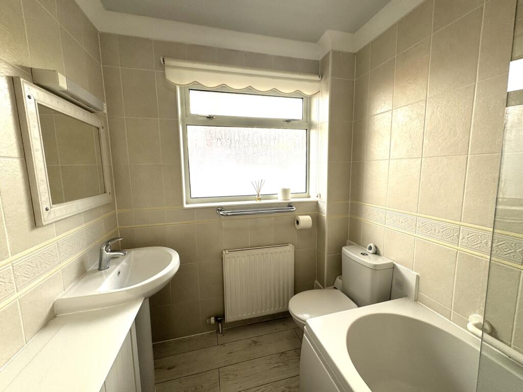 bathroom (2)
