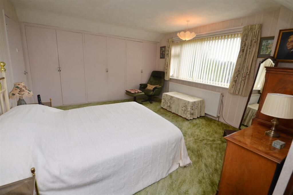 Main Bedroom &amp; Ensuite