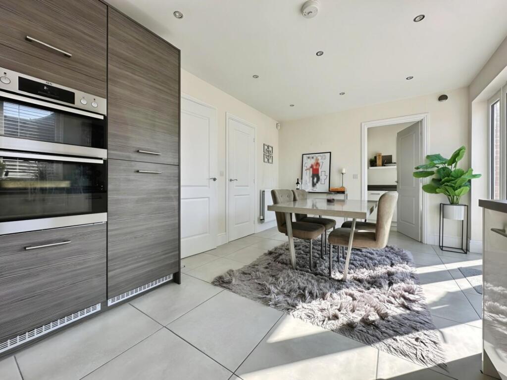 99674524-WhatsApp 20Image 202025-04-10 20at 2011.1