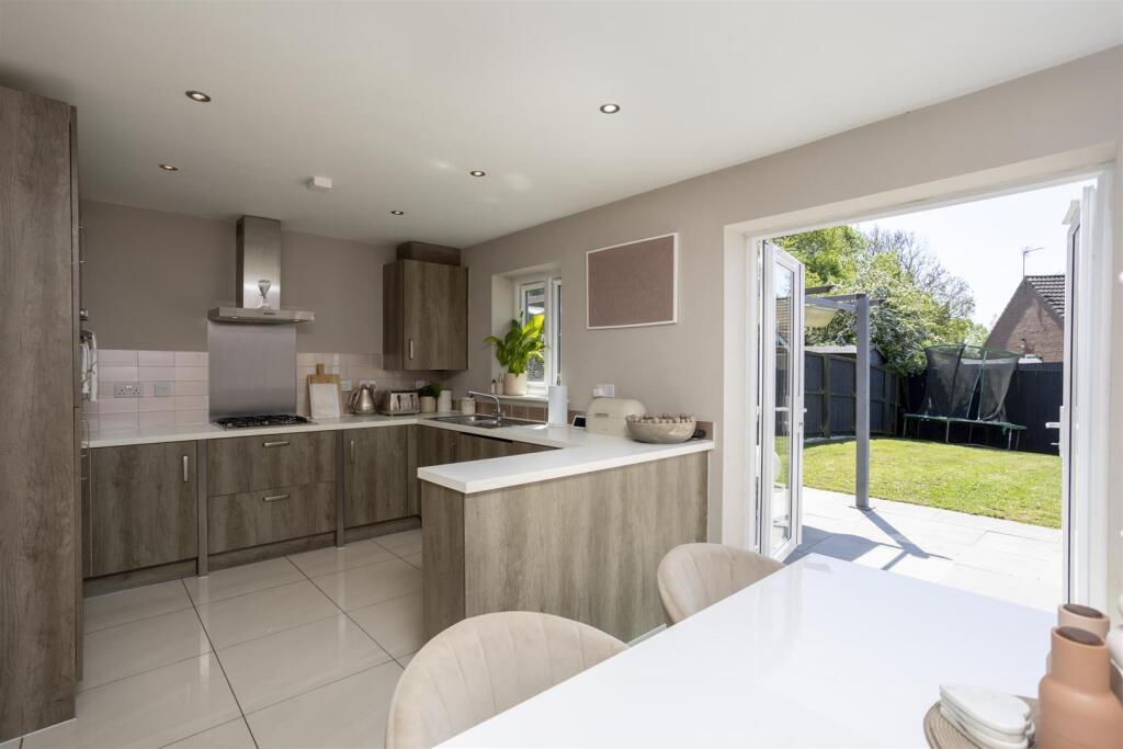 33_Regent_Drive_6.jpg