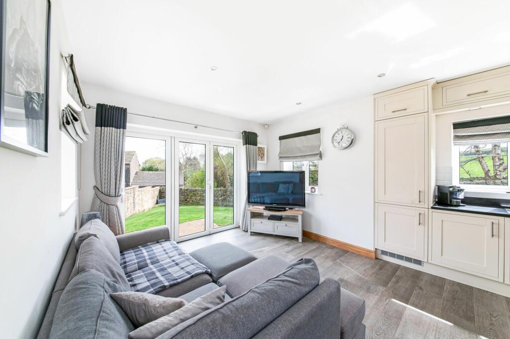 OPEN PLAN DINING KITCHEN
