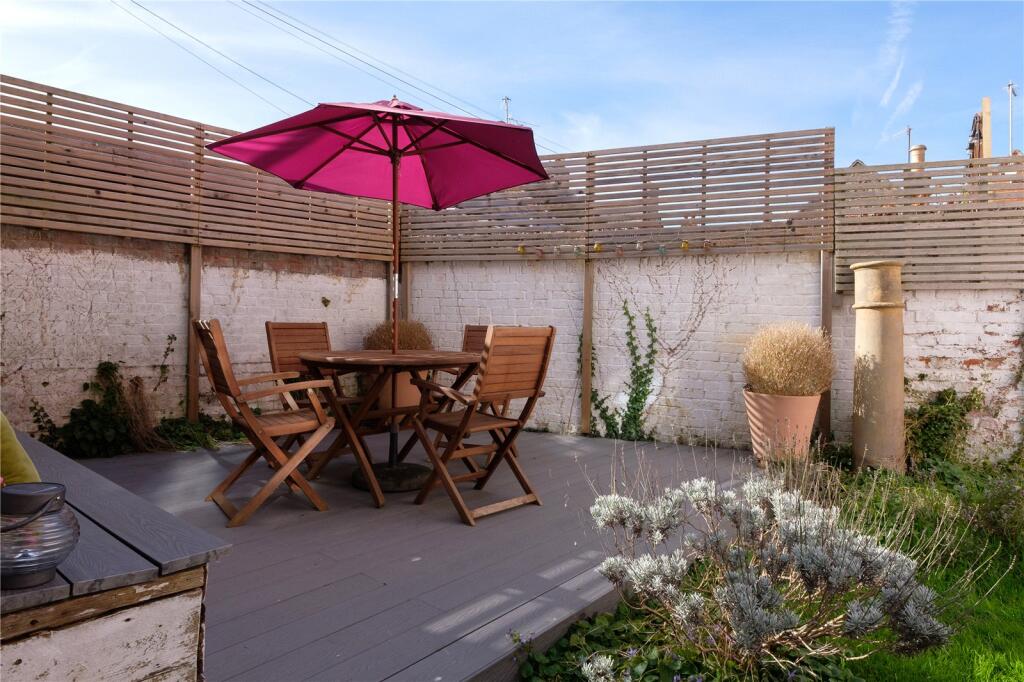 Dining terrace