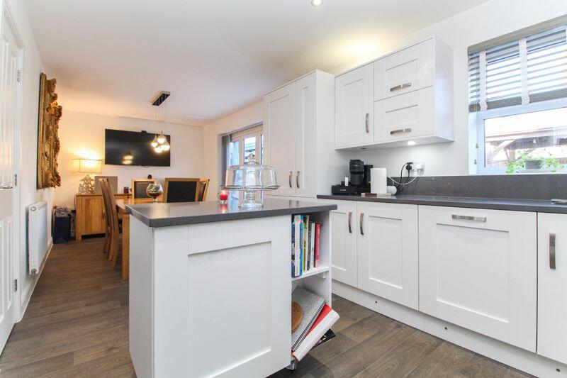 Kitchen/Diner/Family