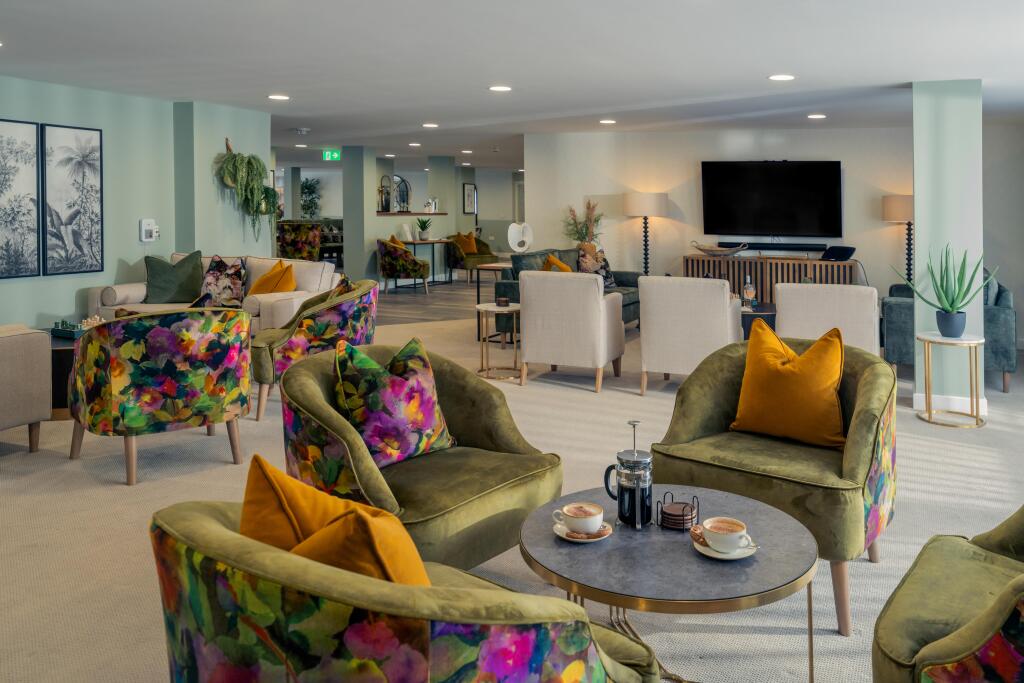 Knox Court - Communal Lounge  