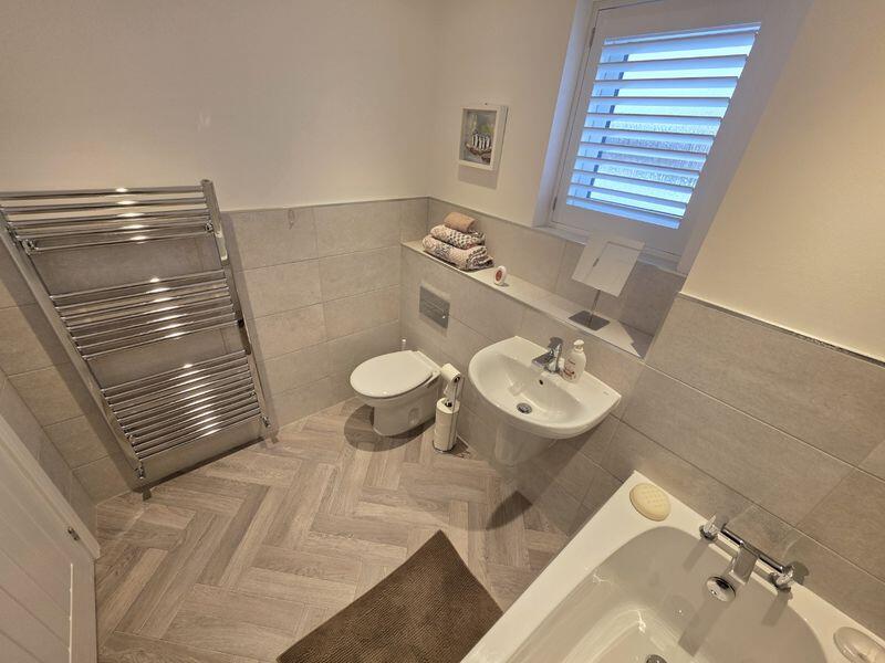 Bathroom Additional Image