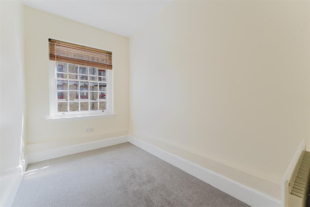 24 Osterley Bed 3.jpg