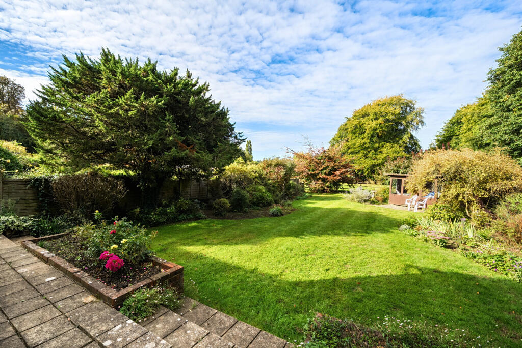 1355975-5-68d26e8...