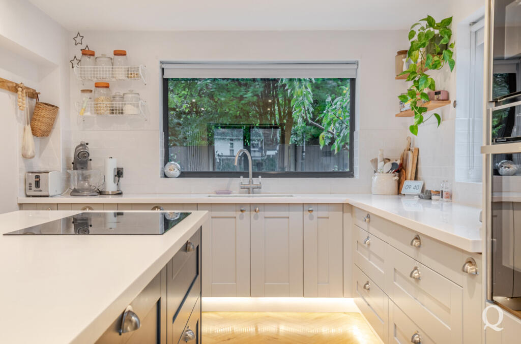 22c6bb12-7ad1-442...