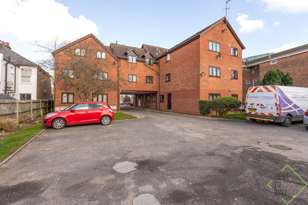 1 Barclay Court, 15 Dale Grove, N12 8XB-19