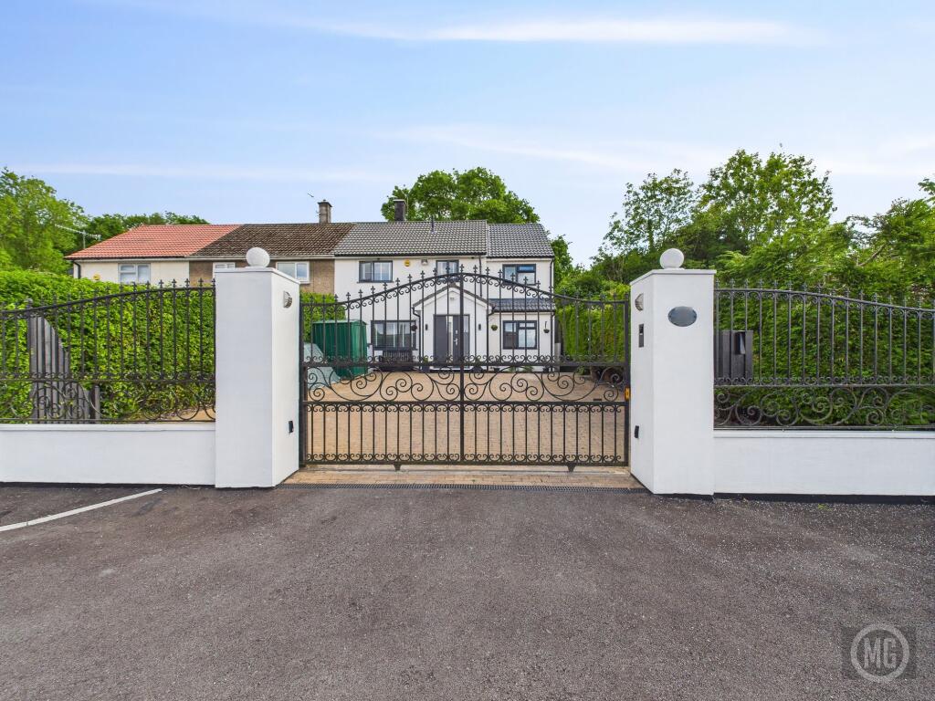 Electric Gated Front