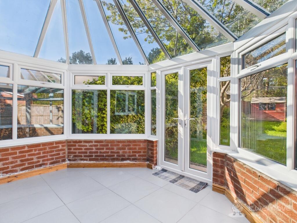 Conservatory - EweMove Cheadle Hulme and Wilmslow