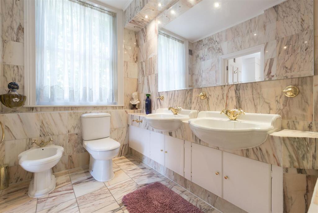 A 8a randolph road 359205 mBath_RGB.jpg