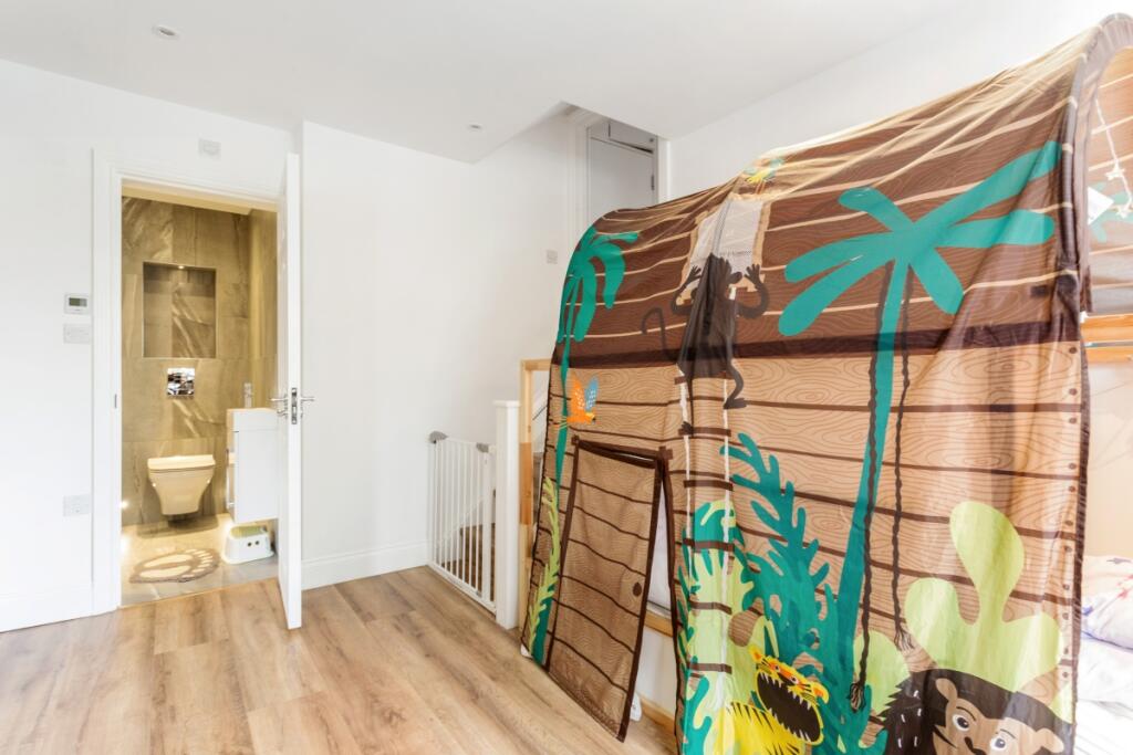 Raglan House, 13 ...