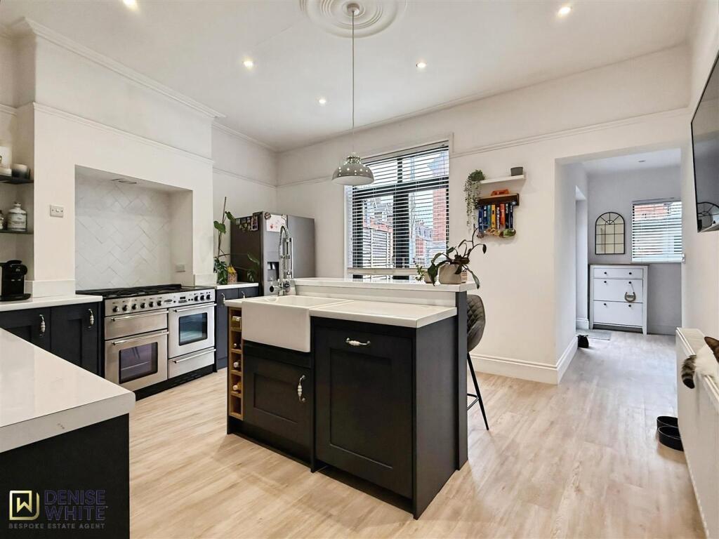 Breakfast Kitchen