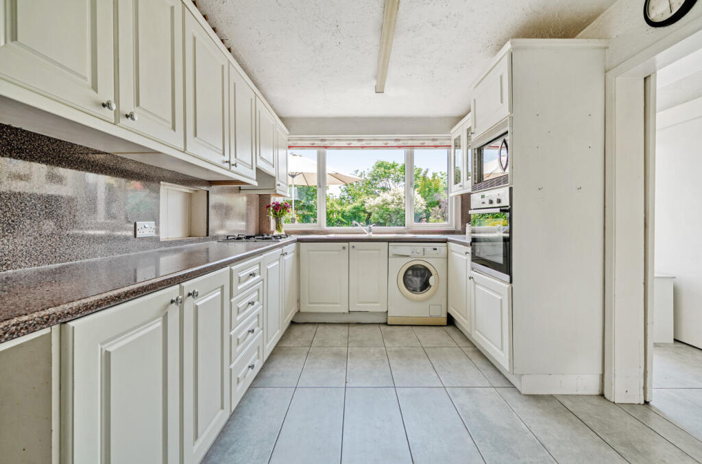 1287803-21-684d94...