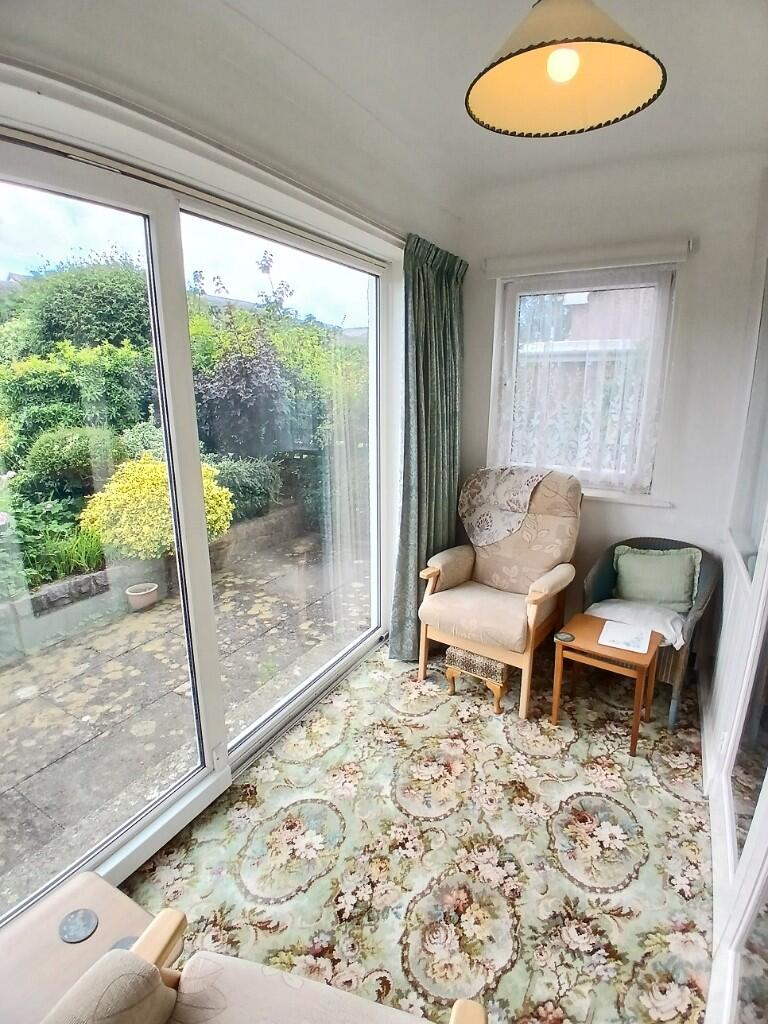 SUN ROOM 