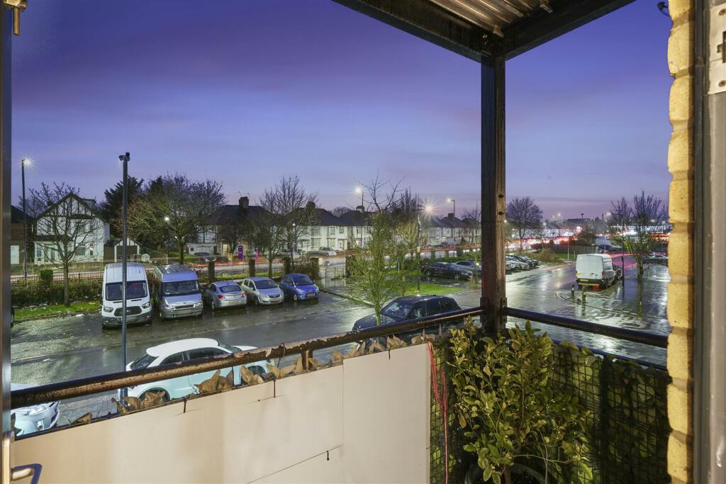 Flat 17, Bell House - Jc87Eik59PflkM3L6uGs.jpg
