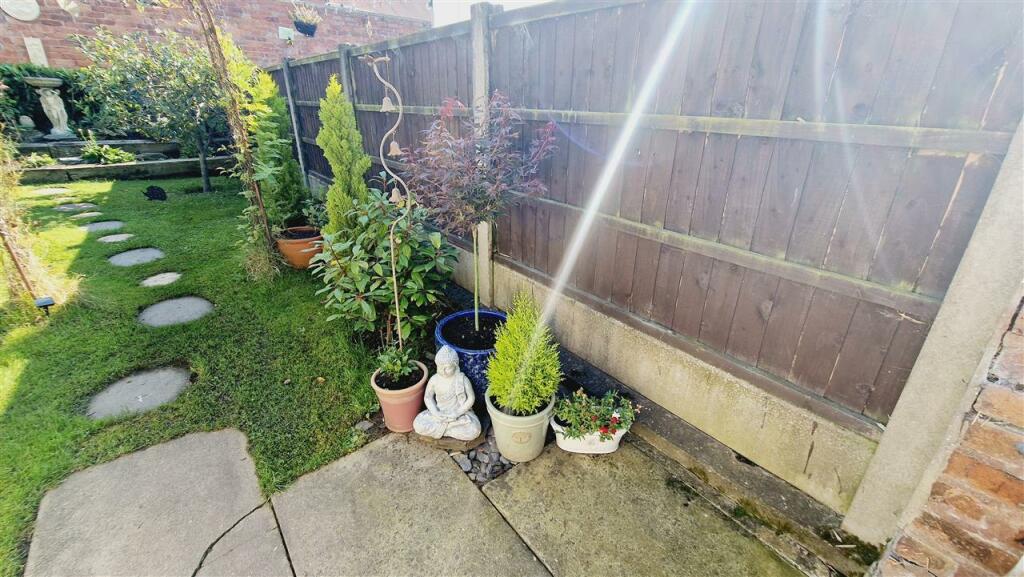 Garden 3