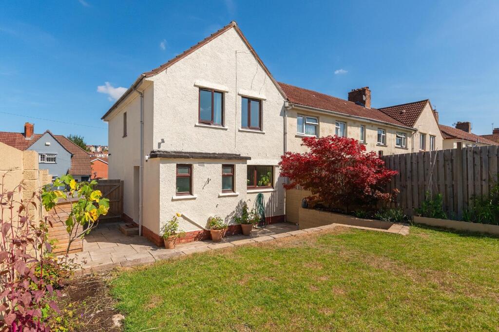 6M5RBR - External F.jpg