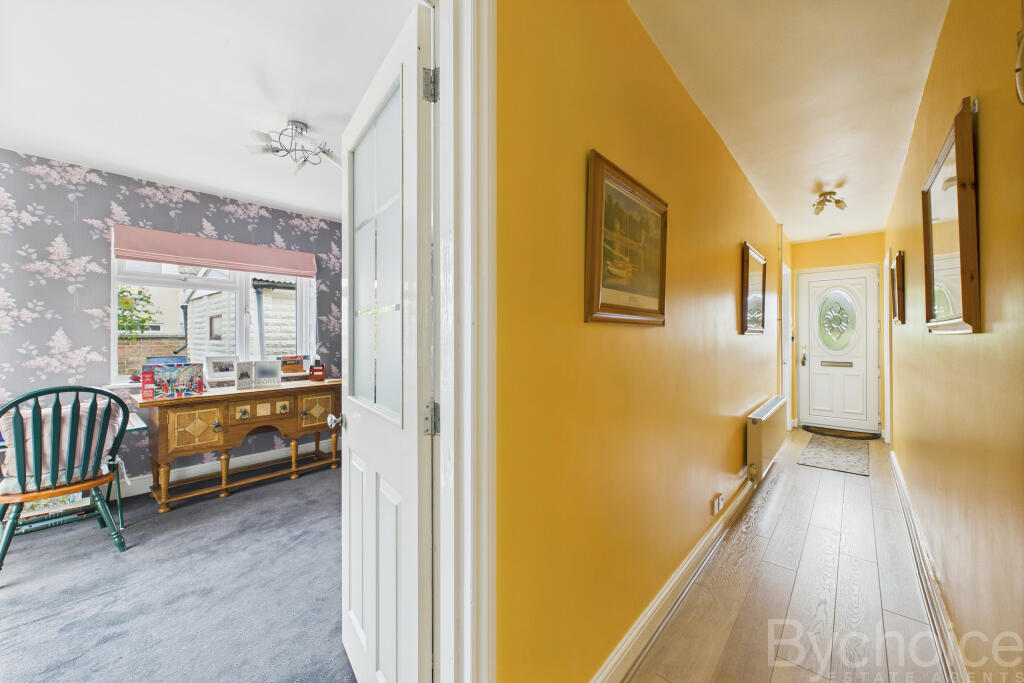 CAM05454G0-PR0045-STILL009