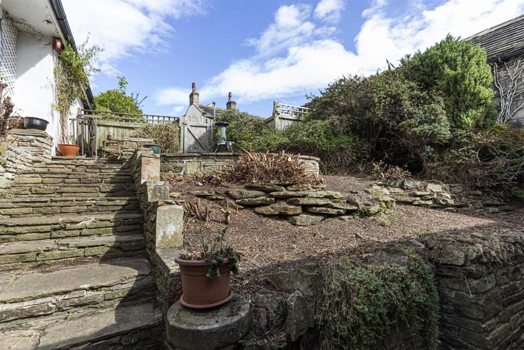 Bramleys Estate Agents - Rowley Hill - Lepton - Au