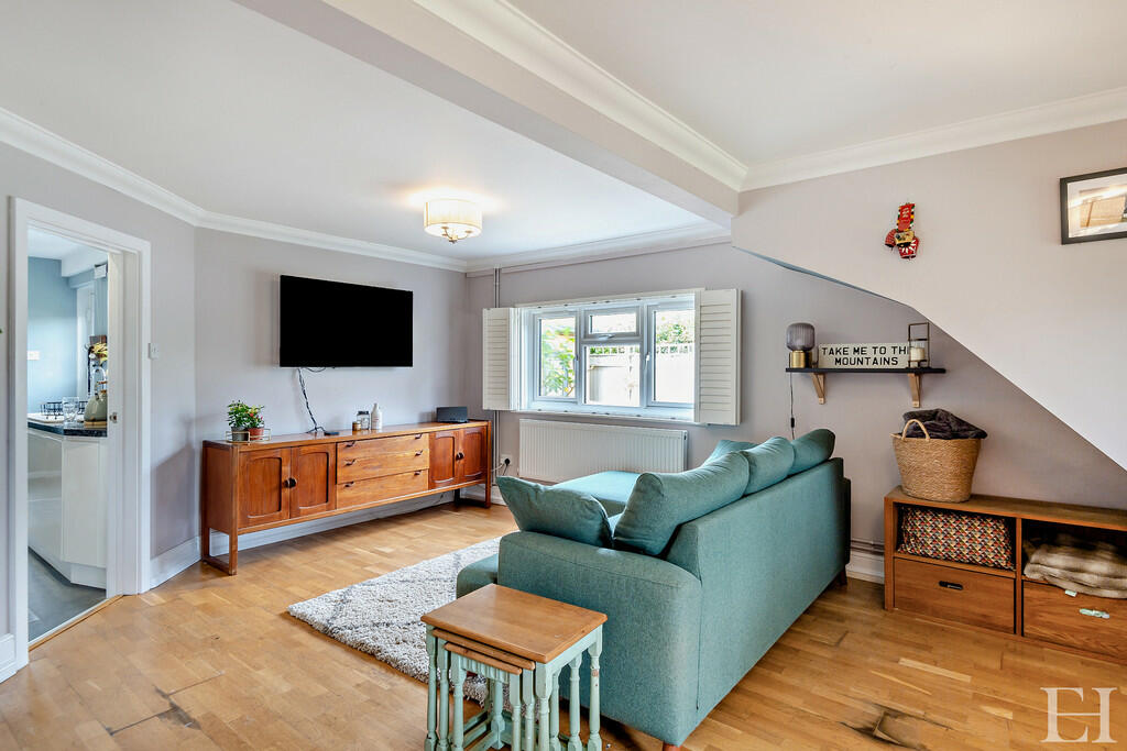 8619074-interiorW...