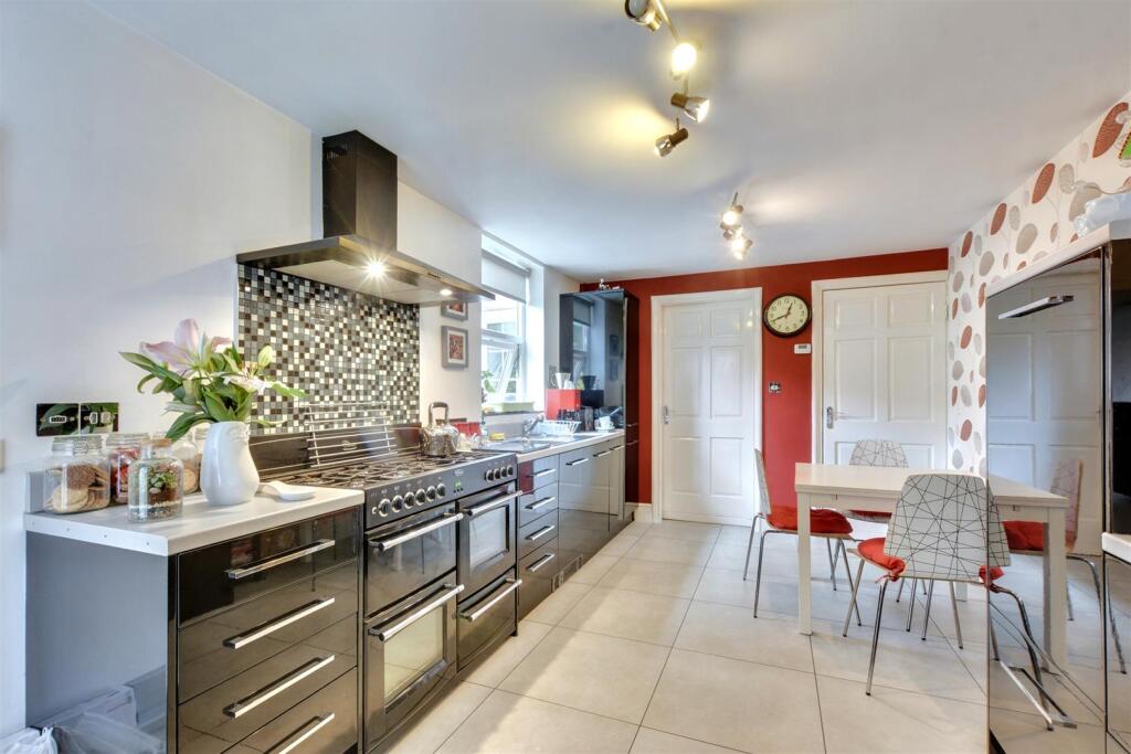 Dining Kitchen