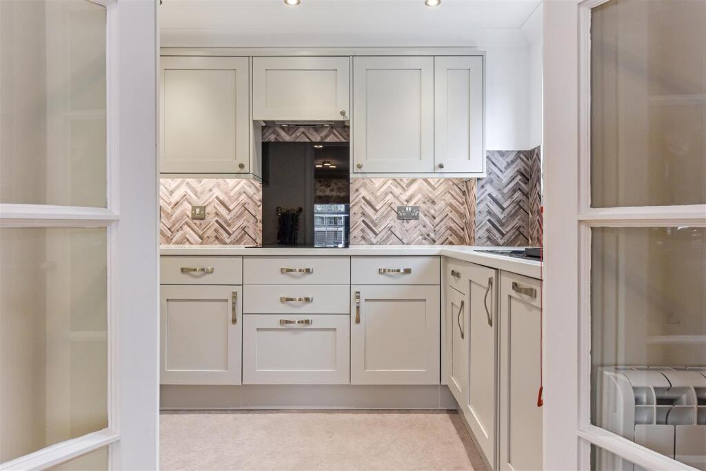 Fitted Kitchen