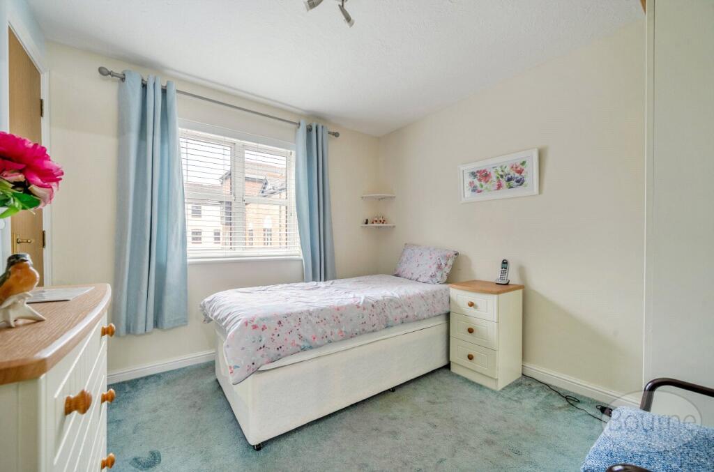 38e80435-035f-47b...