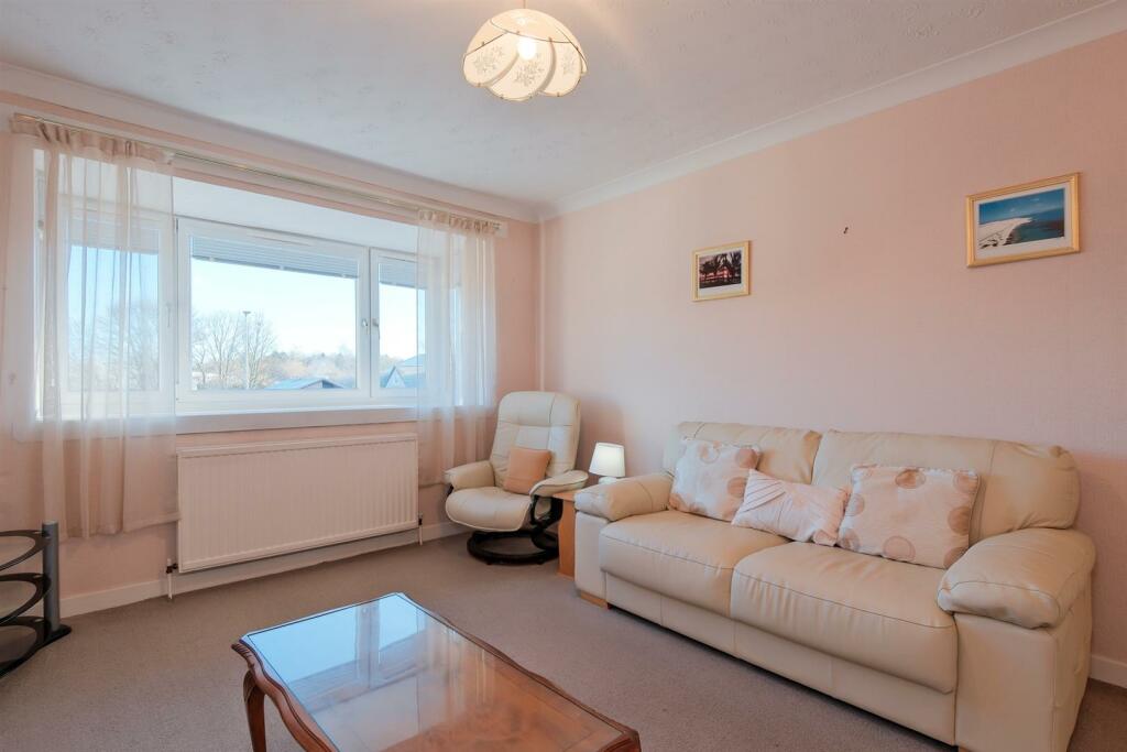 009-21 Westwood Road Newmains, ML2 9DA.jpg
