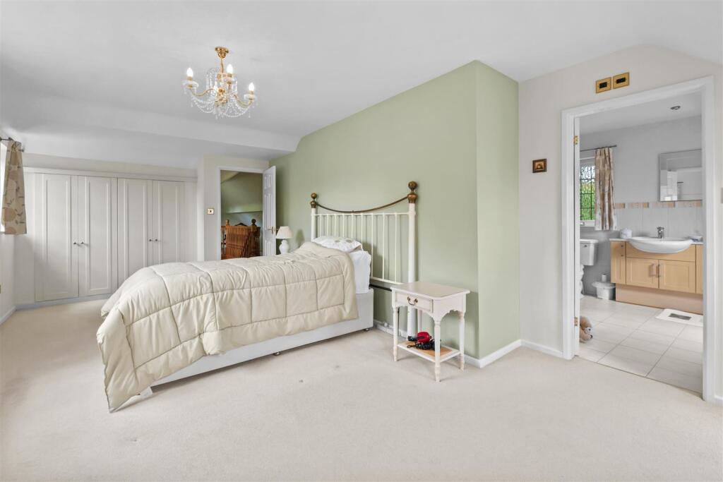 Full size-7 (Large).jpg