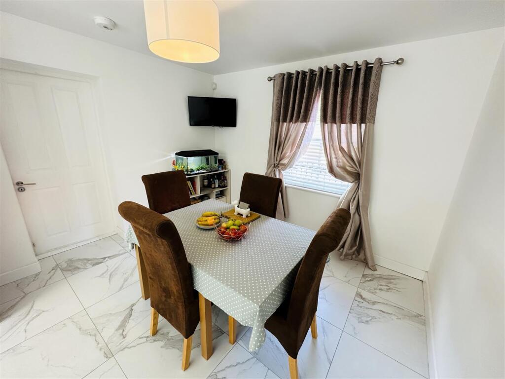 Kitchen Diner