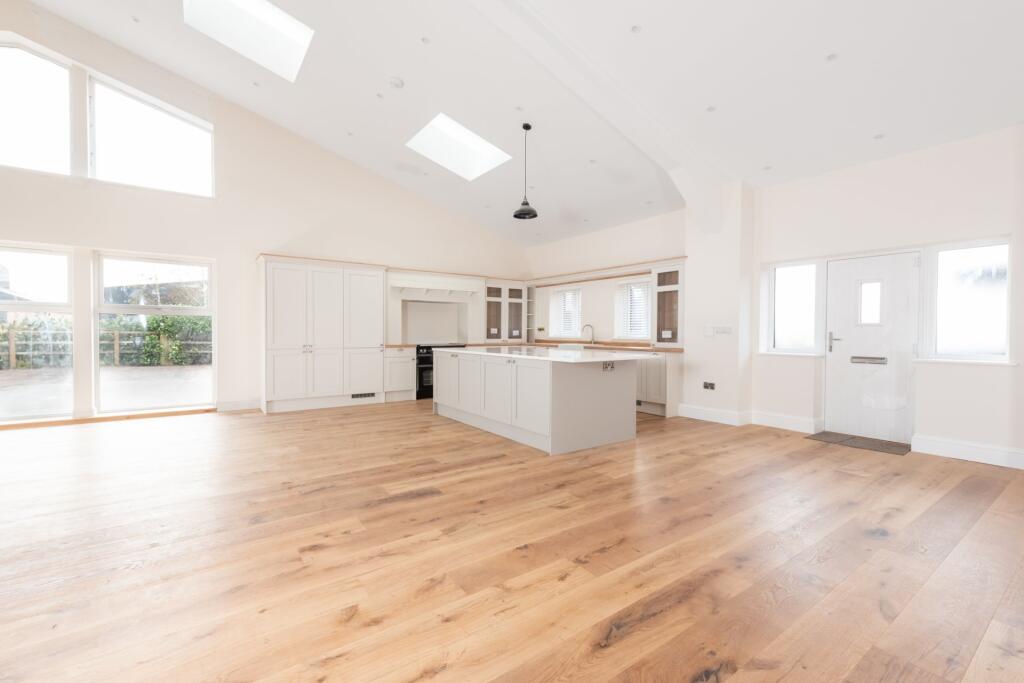 Kitchen/Dining/Famil