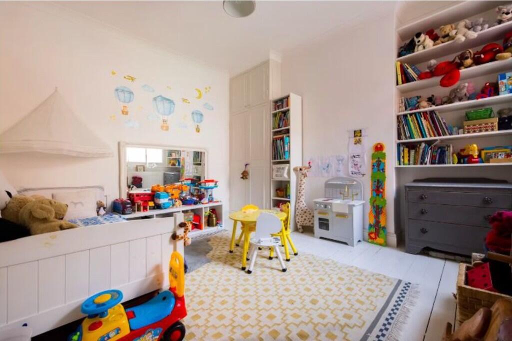 72 Addison Garden...