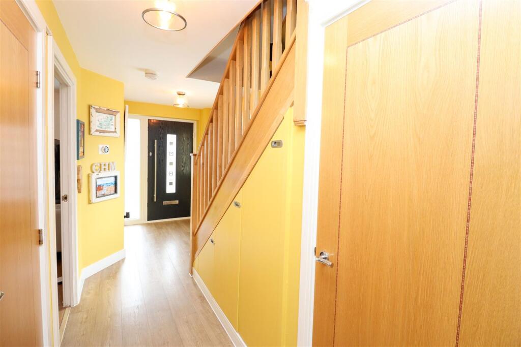 Entrance Hall With Bespoke Storage