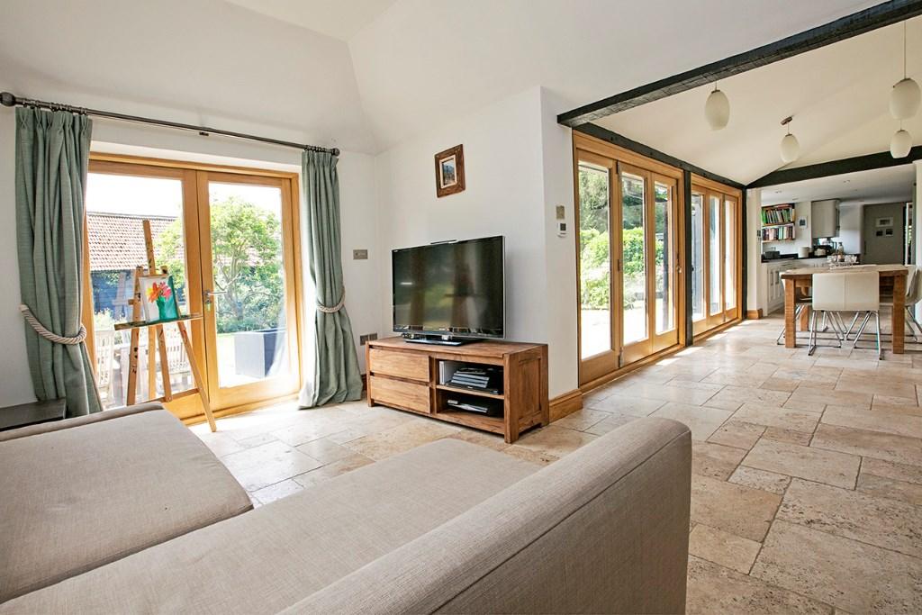 Snug/Dining area
