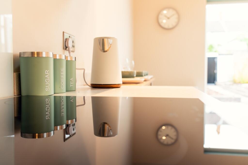 Call 02920 668585 to secure your viewing_41